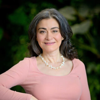 Banu Örmeci headshot