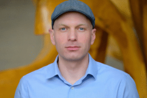 Carlos Rossa headshot