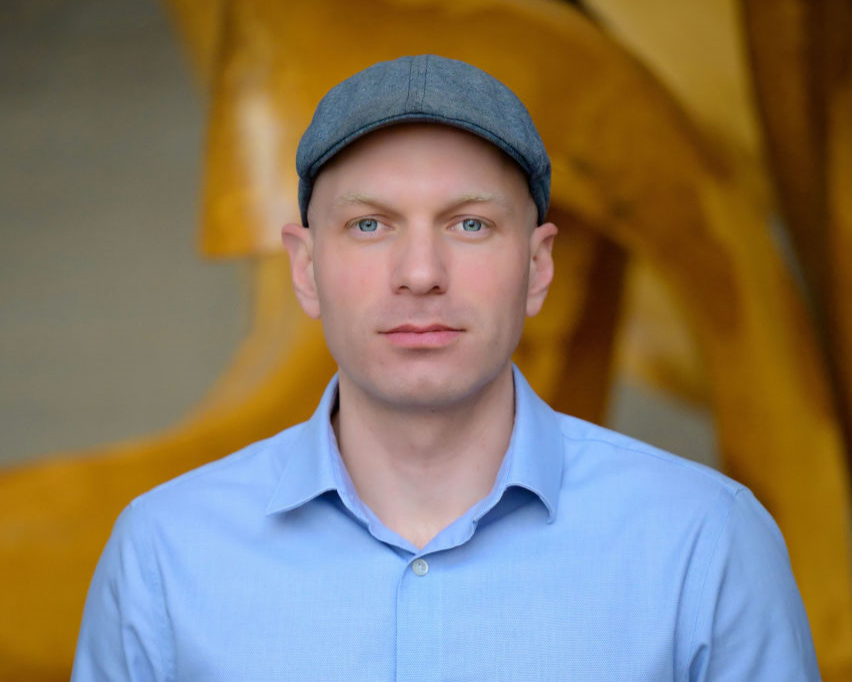 Carlos Rossa headshot