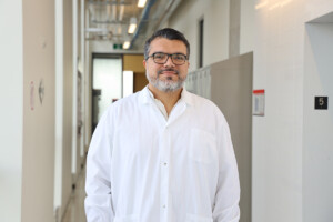 Argel Aguilar-Valles headshot