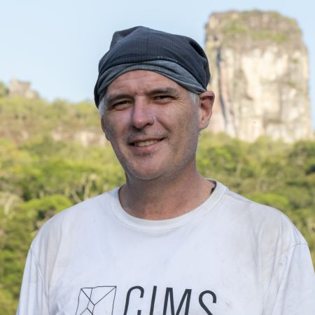 Mario Santana Quintero headshot