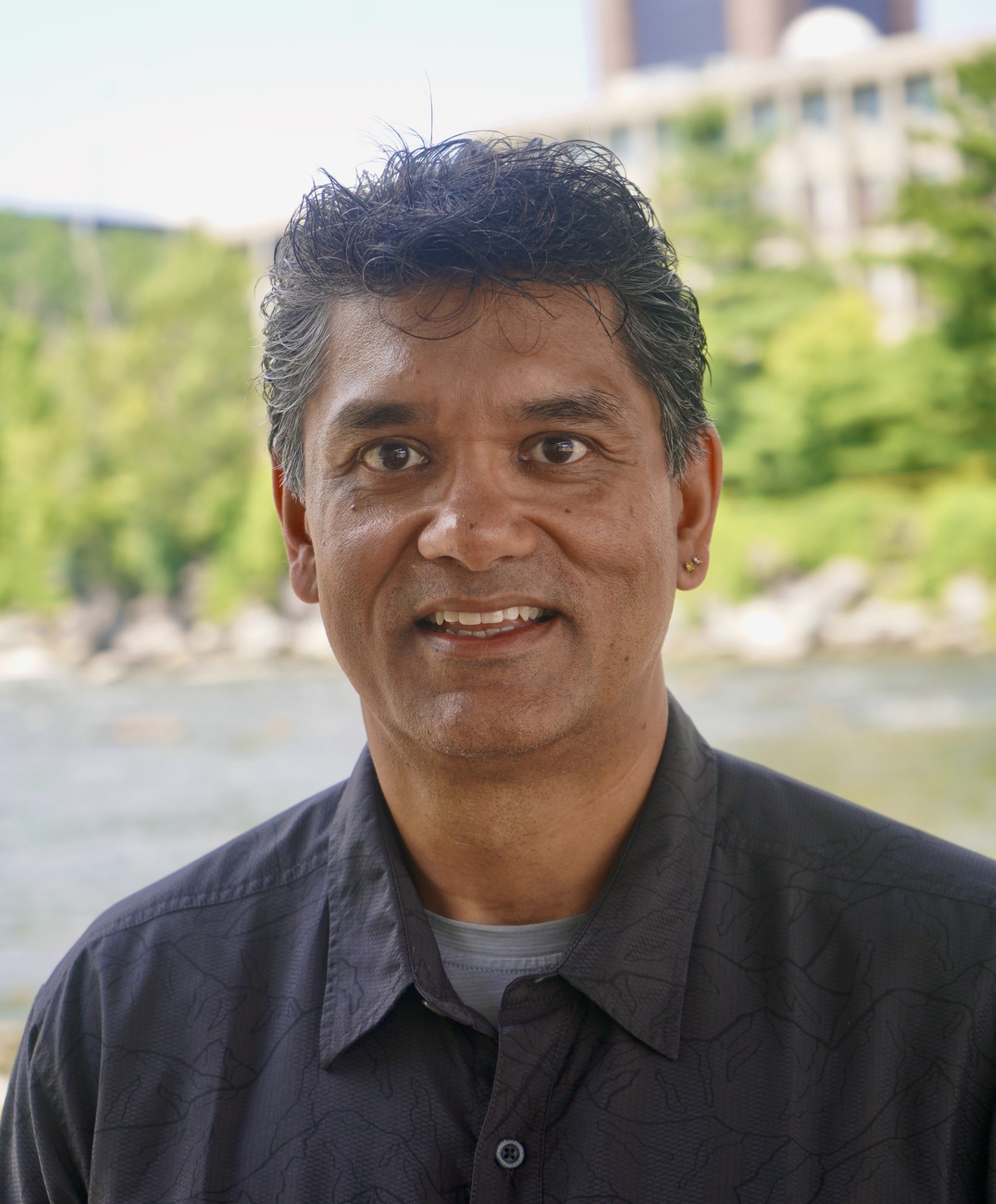 Headshot of Prosenjit Bose.