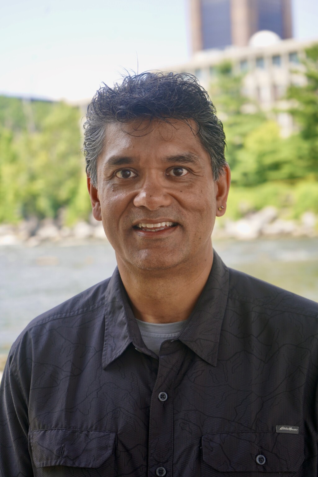 Headshot of Prosenjit Bose.