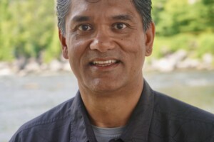 Headshot of Prosenjit Bose.