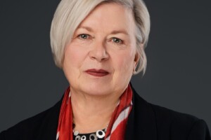 Susan Phillips Headshot