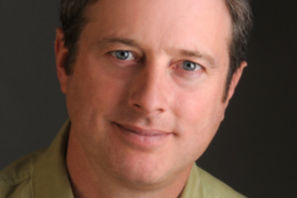 Headshot of Peter Pulsifer.
